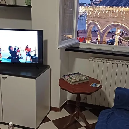 Casa Miki Front Chiosco Della Musica And *